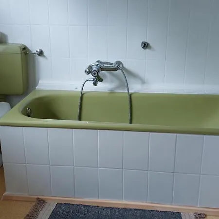 Helles Grosses Zimmer Mit Eigenem Bad Kassel Exterior photo